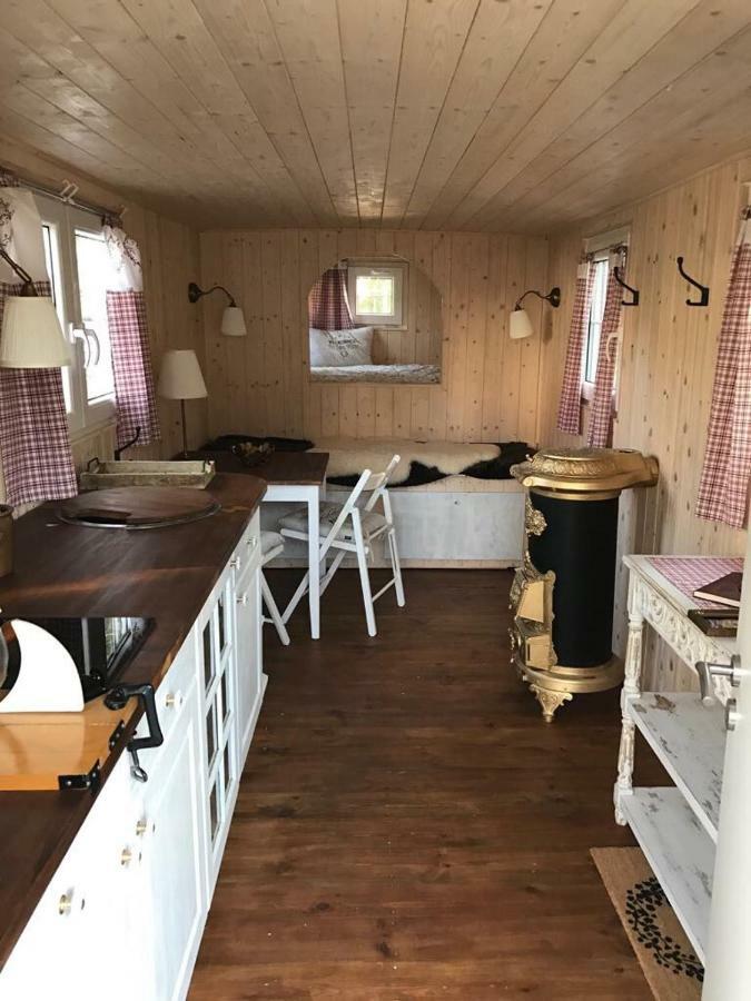 Stilvoller Bauwagen In Berlin-kopenick Camping *